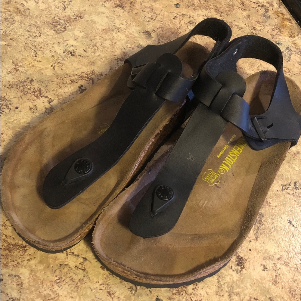 Birkenstock Black Leather T-Strap Sandals - Picture 6 of 6
